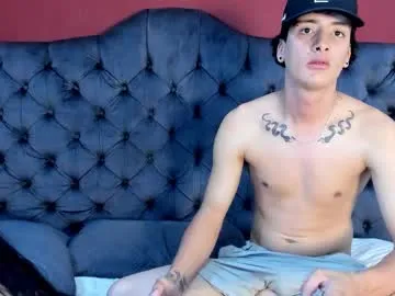 katinatonge – webcam model profile photo Image 11