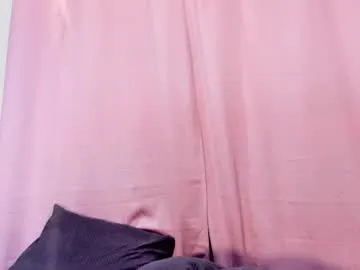 katinatonge – webcam model profile photo Image 2