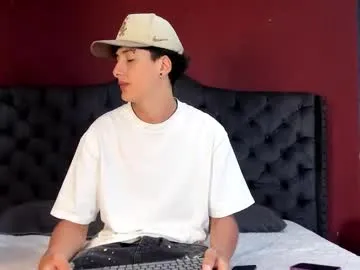 katinatonge – webcam model profile photo Image 9