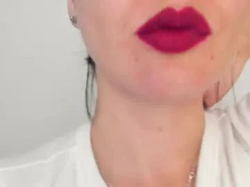 blue_bow – webcam model profile photo Image 10