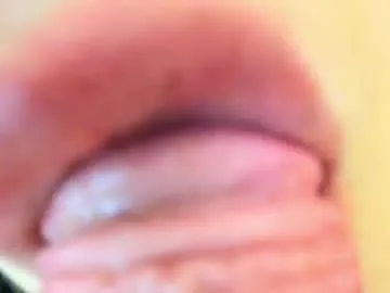 blue_bow – webcam model profile photo Image 15