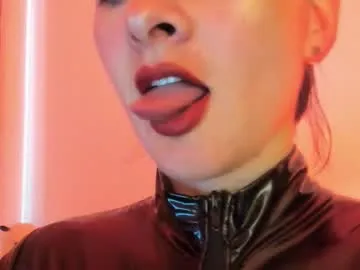 blue_bow – webcam model profile photo Image 9