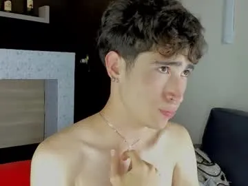 katarasimon – webcam model profile photo Image 13