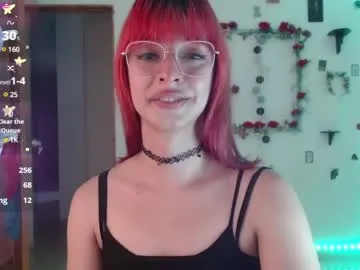 _bustylucianaa_ – webcam model profile photo Image 2