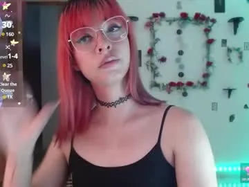 _bustylucianaa_ – webcam model profile photo Image 4