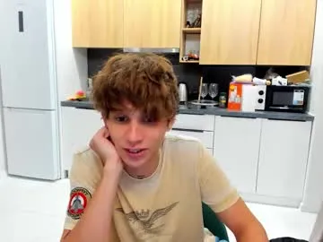 petites_perles – webcam model profile photo Image 19