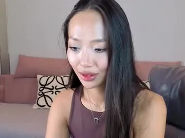 _52_ – webcam model profile photo Image 4