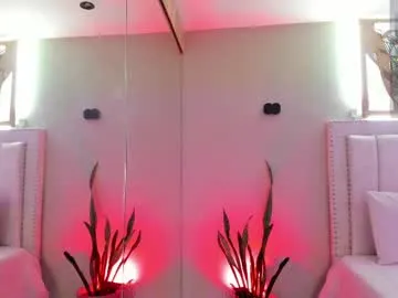 icyhoneybite – webcam model profile photo Image 10