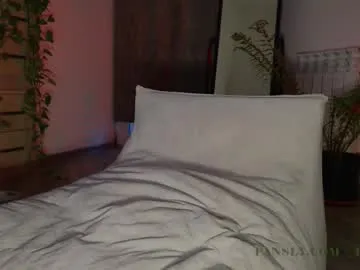 playussoftly – webcam model profile photo Image 18