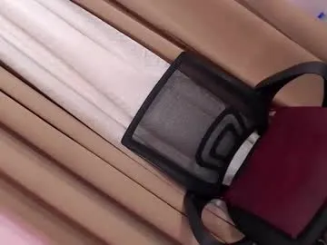 angelsofaurora – webcam model profile photo Image 17