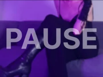 loving_ladies – webcam model profile photo Image 4