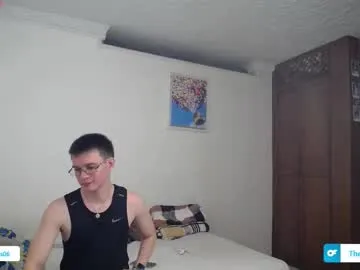 petites_perles – webcam model profile photo Image 13