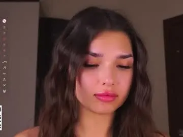 heyskylar – webcam model profile photo Image 2