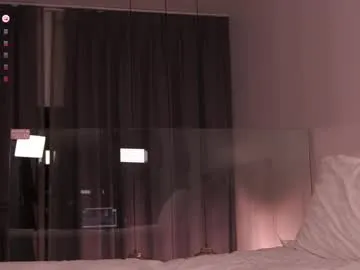 mjgreencat – webcam model profile photo Image 4