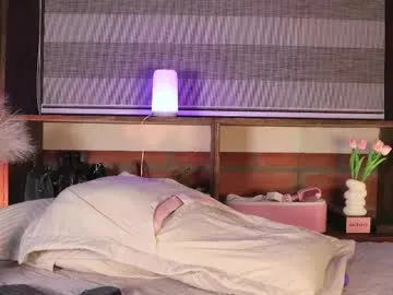 sayluna – webcam model profile photo Image 3