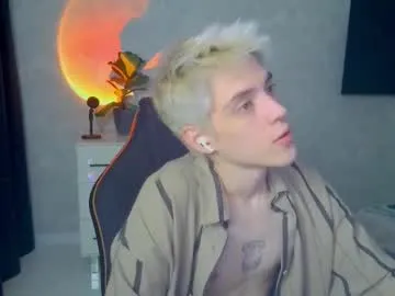 emahallee – webcam model profile photo Image 7