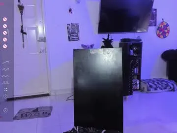 scarletttsinner – webcam model profile photo Image 9