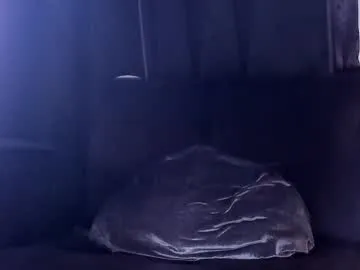 little_sharol – webcam model profile photo Image 2