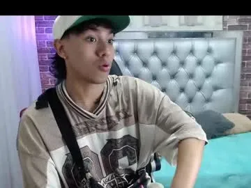 blue_bow – webcam model profile photo Image 16