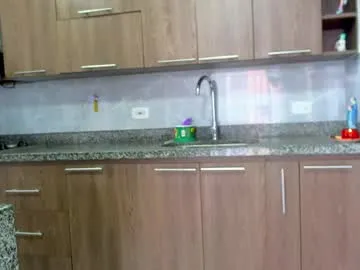 pinkypuppa – webcam model profile photo Image 7