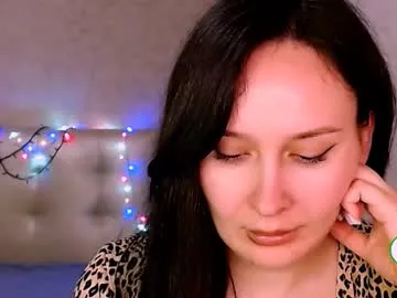 tiameakin – webcam model profile photo Image 10