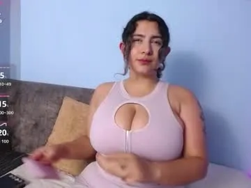 sunnmoonn – webcam model profile photo Image 10