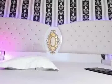 milyy_vermont – webcam model profile photo Image 6