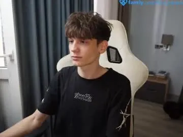 alenaxoxoo – webcam model profile photo Image 2