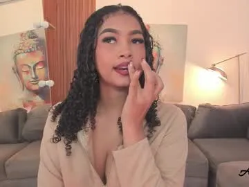 zoey_it – webcam model profile photo Image 5