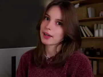 your_desirre – webcam model profile photo Image 4