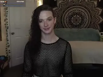 sweetyoops – webcam model profile photo Image 2