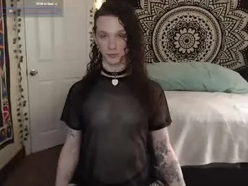 sweetyoops – webcam model profile photo Image 3