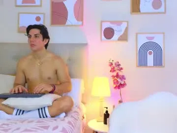 kittypurr79 – webcam model profile photo Image 3