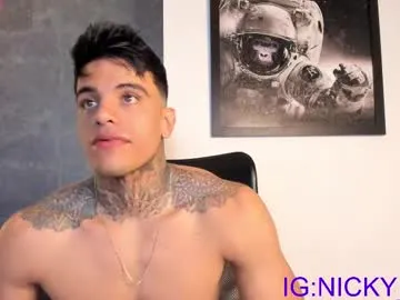 sexy_hot_friends_ – webcam model profile photo Image 10