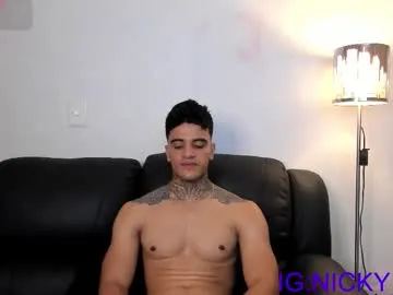 sexy_hot_friends_ – webcam model profile photo Image 19