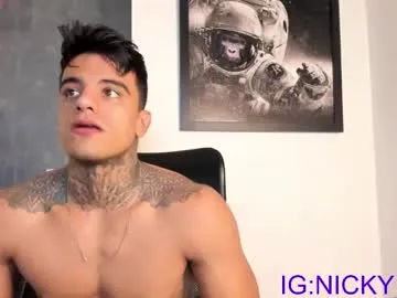 sexy_hot_friends_ – webcam model profile photo Image 5