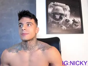 sexy_hot_friends_ – webcam model profile photo Image 6