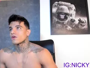 sexy_hot_friends_ – webcam model profile photo Image 8