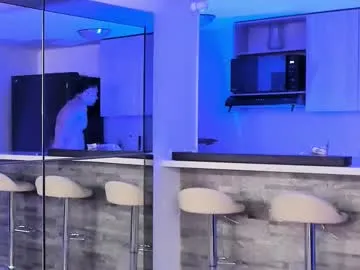 serena___ – webcam model profile photo Image 14