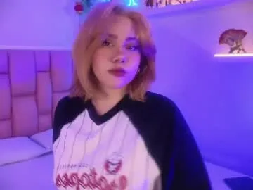 littlejennifer18 – webcam model profile photo Image 9