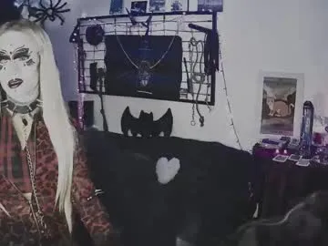 wetnaughtygirls – webcam model profile photo Image 18