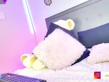 loving_ladies – webcam model profile photo Image 12