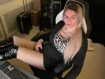 couple_of_fire_ – webcam model profile photo Image 12