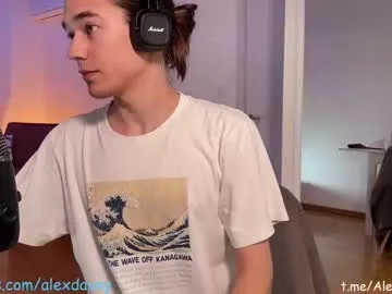 loving_ladies – webcam model profile photo Image 12