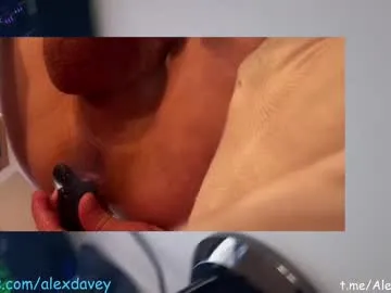 loving_ladies – webcam model profile photo Image 6