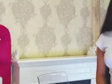 blue_bow – webcam model profile photo Image 15