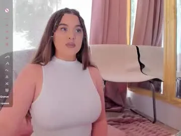 amj_b – webcam model profile photo Image 11