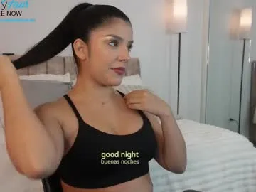 pinkypuppa – webcam model profile photo Image 9