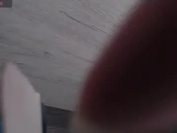 petites_perles – webcam model profile photo Image 9