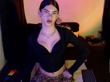 skyamber8v2 – webcam model profile photo Image 12